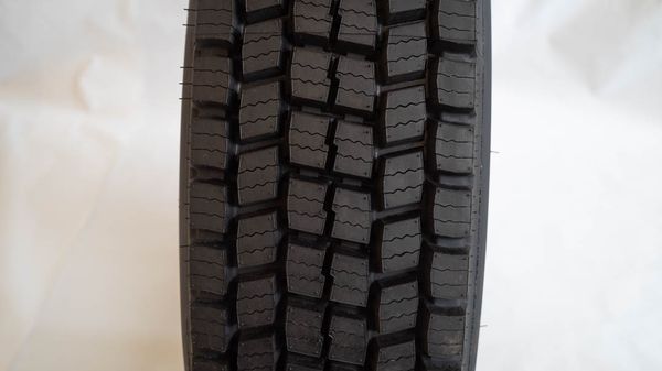  LONG MARCH LM702 315/80R22.5 495.95$ main image