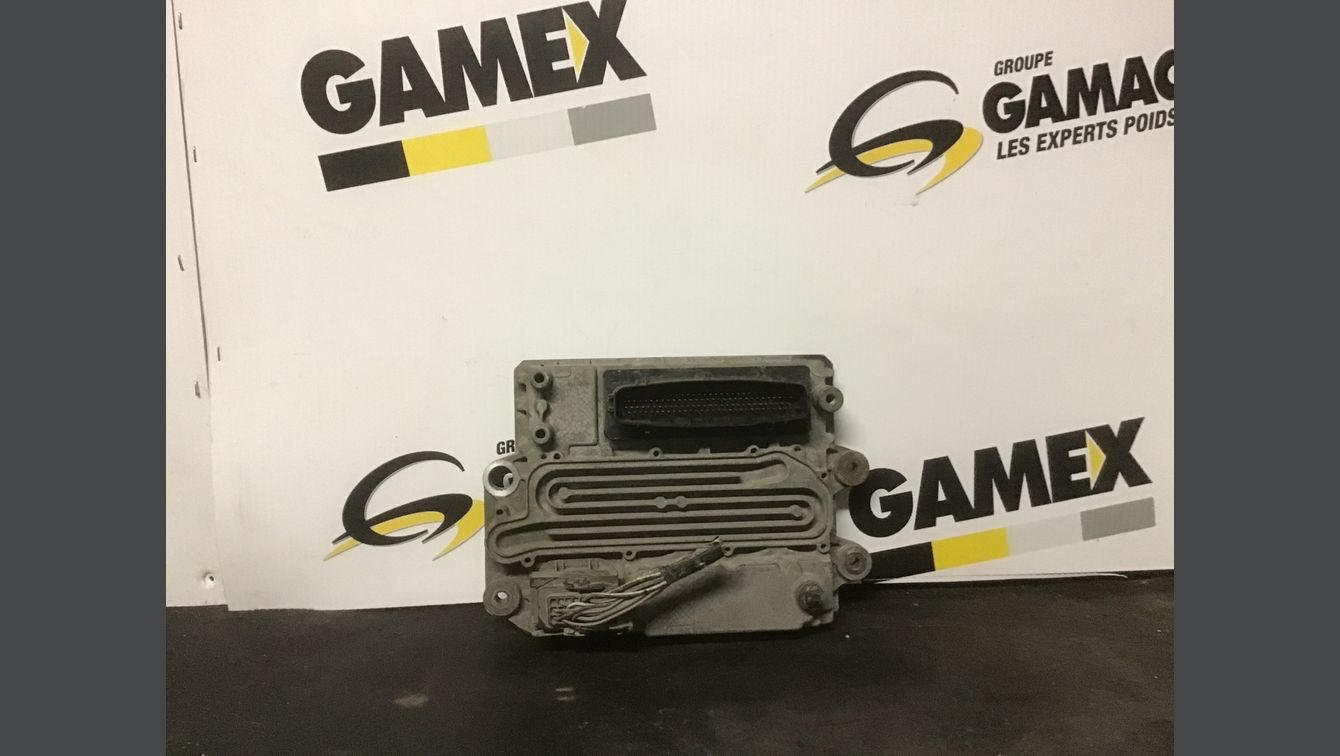 2015 FREIGHTLINER CASCADIA 