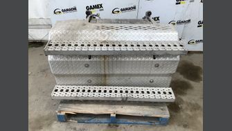 2023 WESTERN STAR 4900