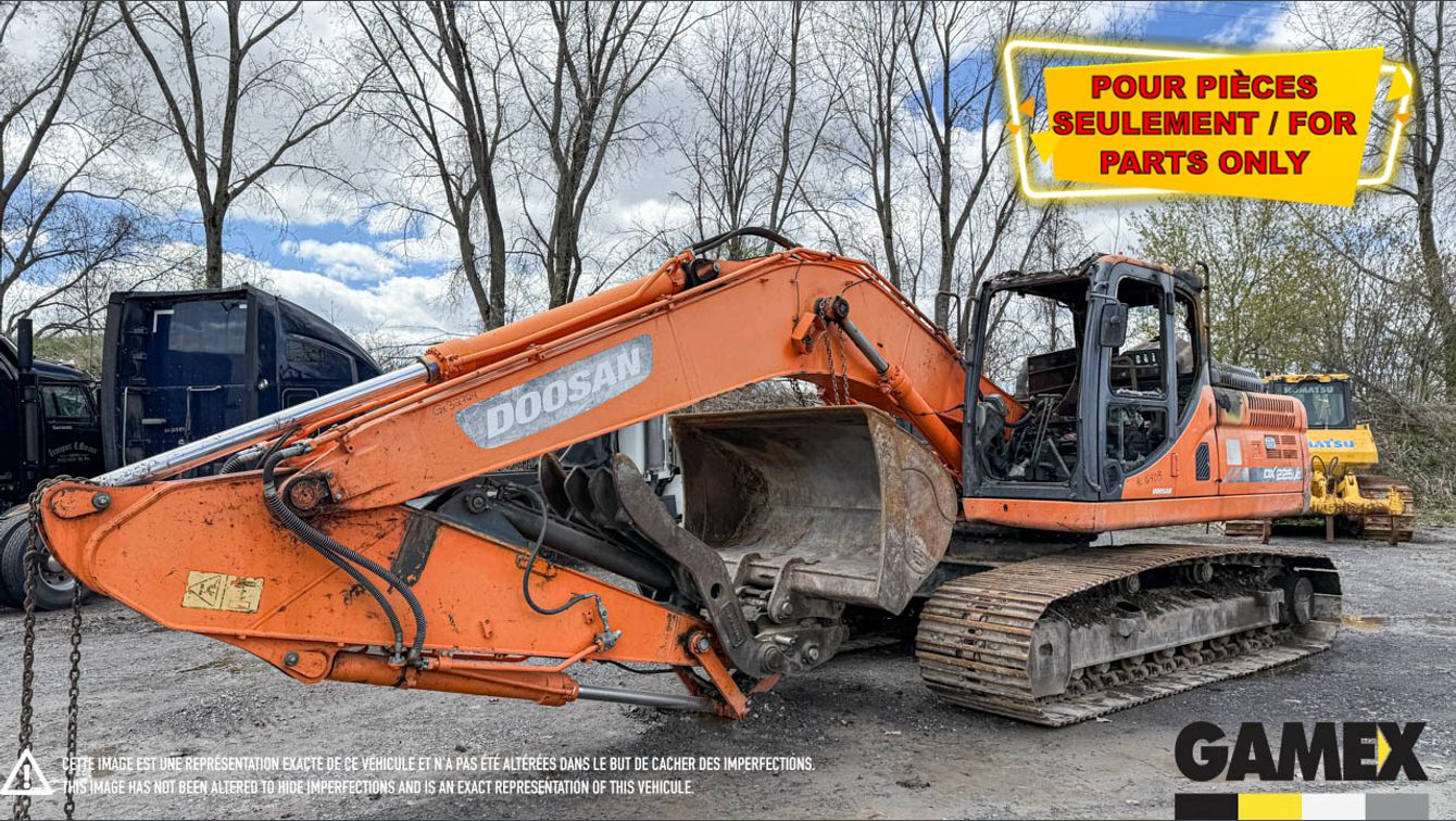 DOOSAN DX225LC-3 2015