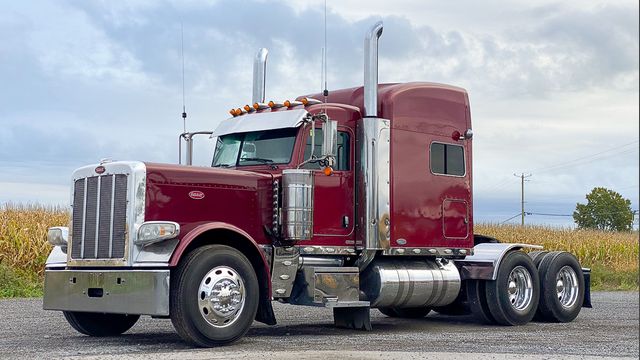 2010 PETERBILT 389