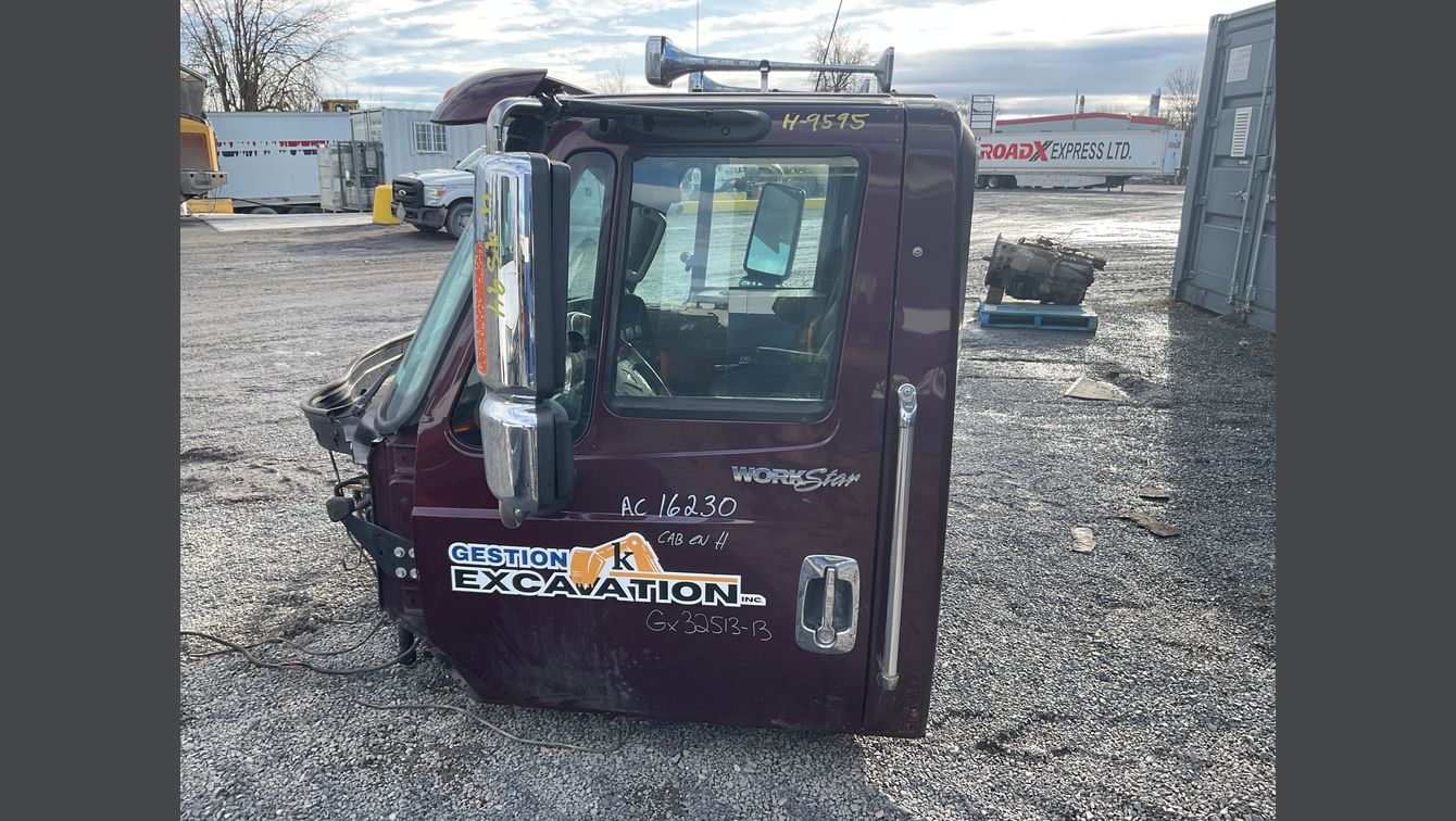 2013 INTERNATIONAL WORKSTAR 7600