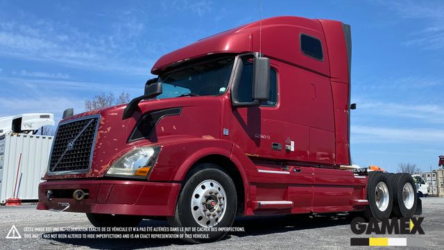 2012 VOLVO VNL670