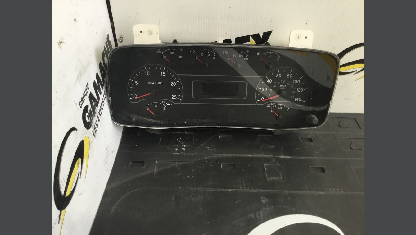 2021 INTERNATIONAL HV613