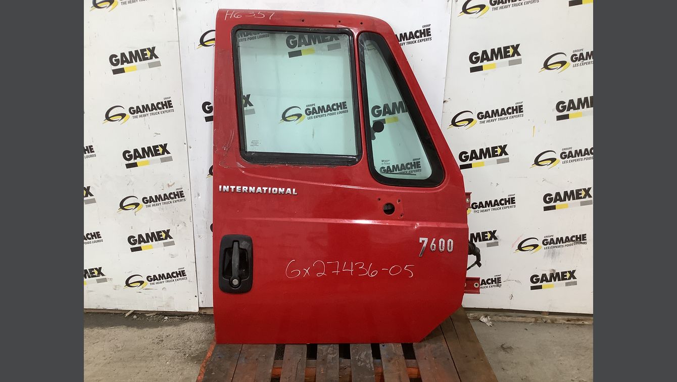 2005 INTERNATIONAL 7600