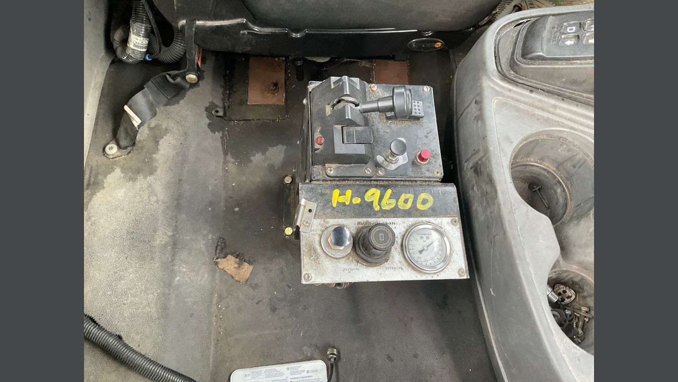 2013 INTERNATIONAL WORKSTART 7600