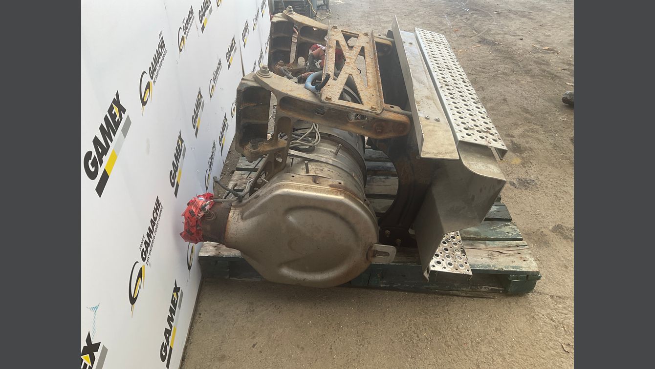 2021 INTERNATIONAL LT