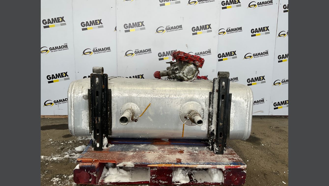 2021 INTERNATIONAL LT