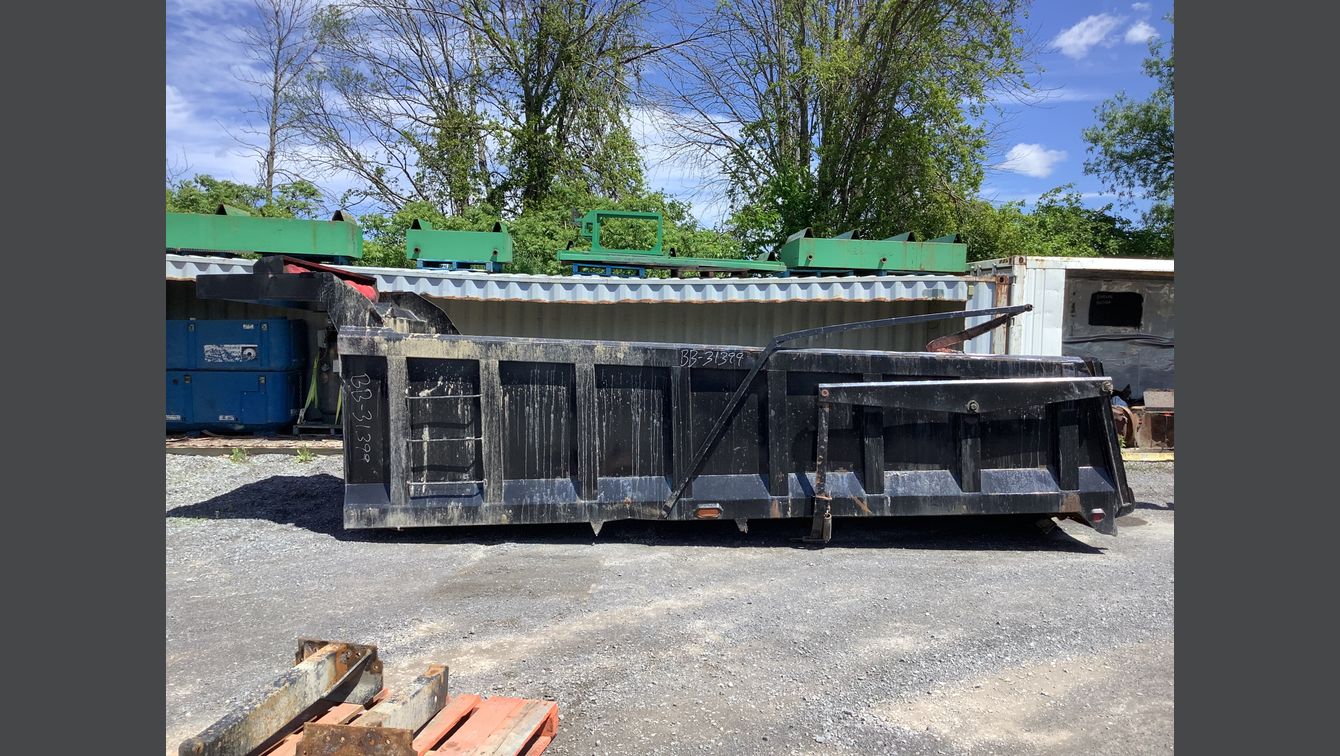 BOITE DOMPEUSE  20’1’’′ 7’11’’″ 2011