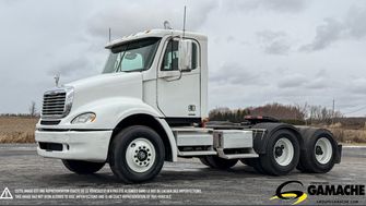 FREIGHTLINER COLUMBIA 2010