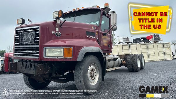 2005 MACK CL733 main image
