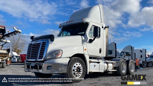2015 FREIGHTLINER CASCADIA