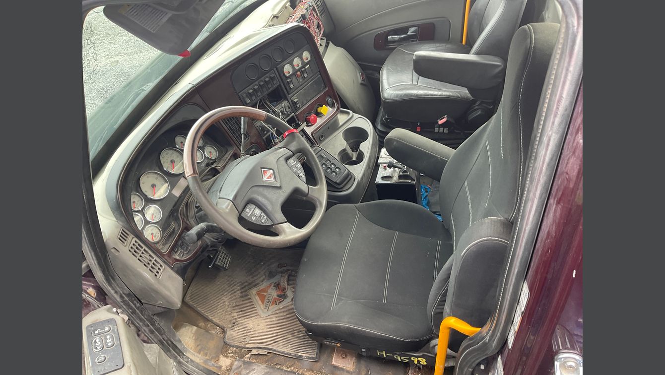 2013 INTERNATIONAL WORKSTART 7600