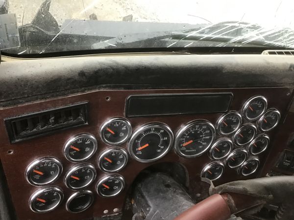 2016 WESTERN STAR 4900FA main image
