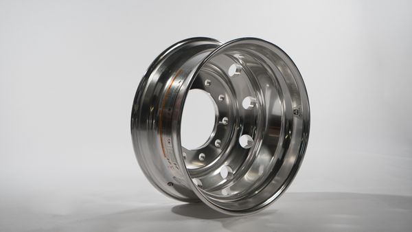  ROUES NEUVE 22.5X8.25 ET 24.5 X8.25 DISPONIBLE main image