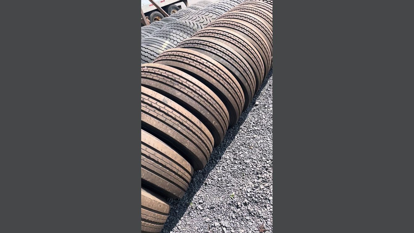 CONTINENTAL HYBRID HT3 11R22.5 ROUE ALCOA