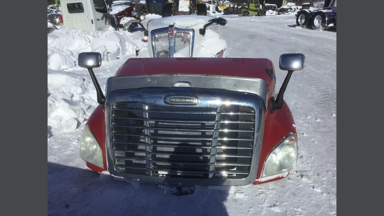2016 FREIGHTLINER CASCADIA 
