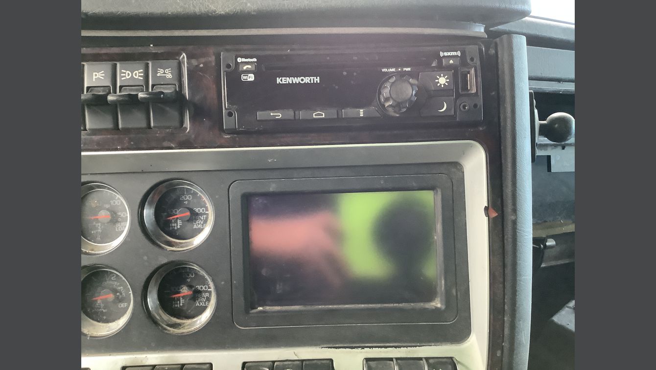 2017 KENWORTH W900