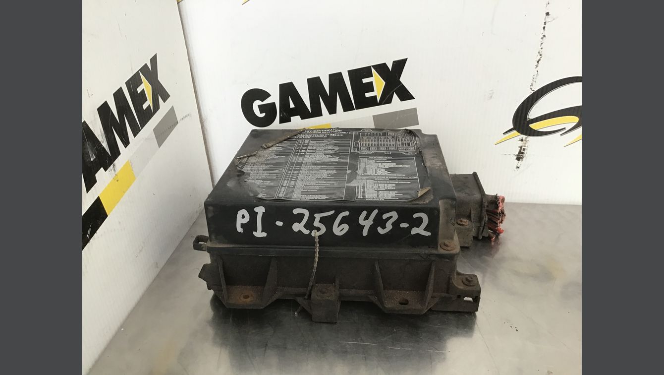 2004 STERLING LT9500