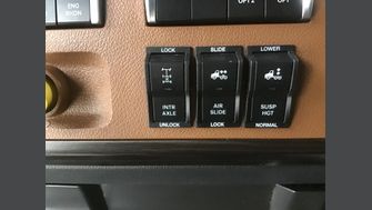 2019 FREIGHTLINER CASCADIA 