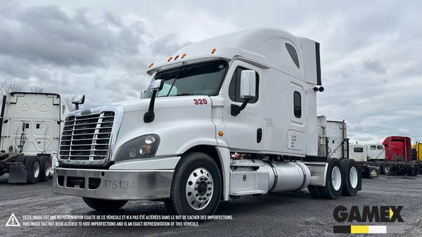 2015 FREIGHTLINER CASCADIA  main image