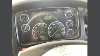 2010 FREIGHTLINER M2