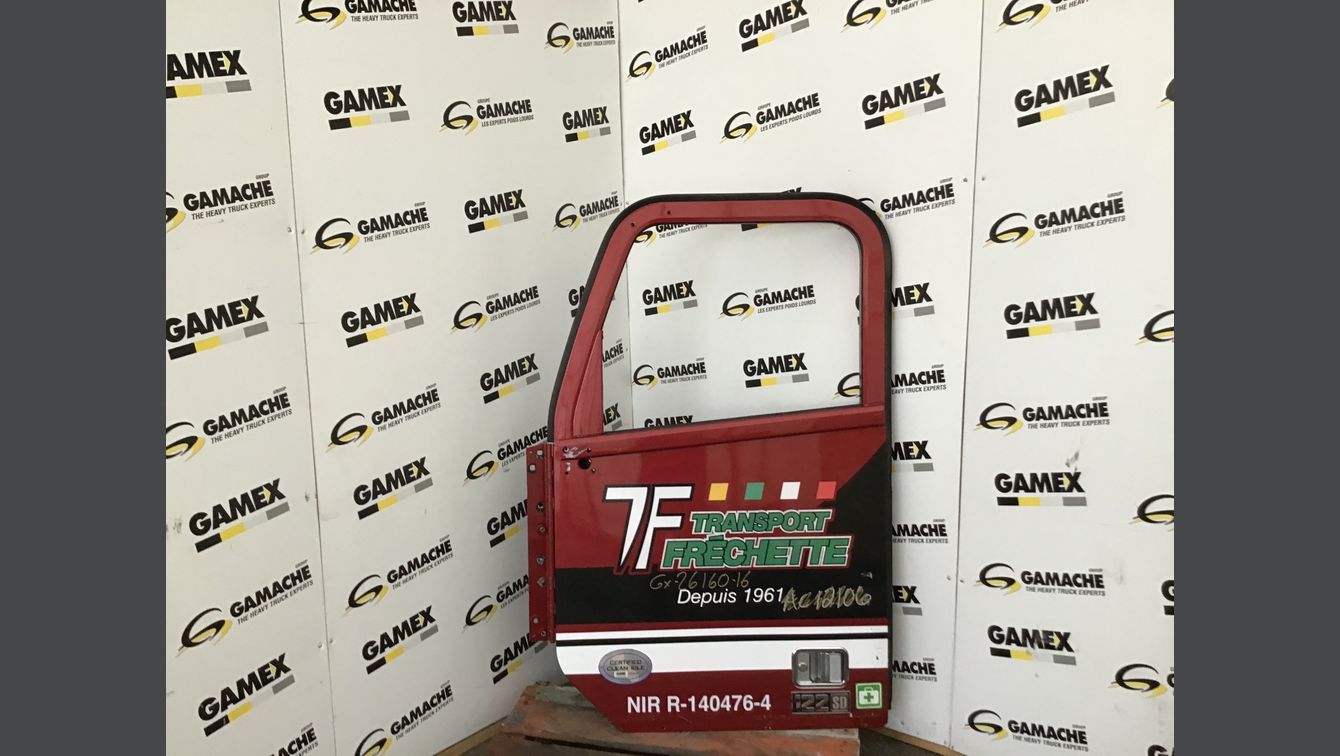 2016 FREIGHTLINER 122SD